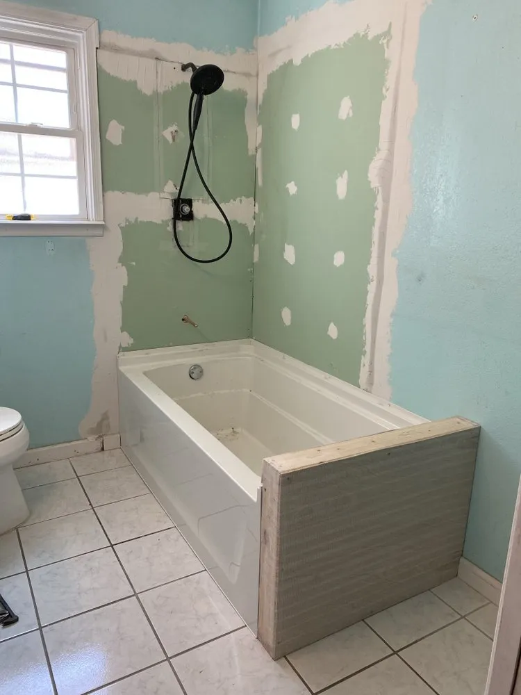 Professional outdoor landscaping for residential properties in Fort Worth, TX by Handyman Clinkingbeard