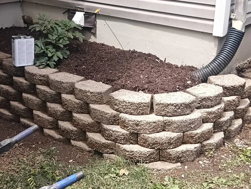 Top-rated lawn care service in Staunton, VA by Handyman Express 24/7