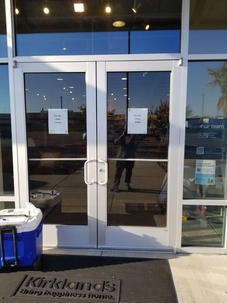 Local lawn mowing service for beautiful yards across Texarkana, TX - Handyman-Go