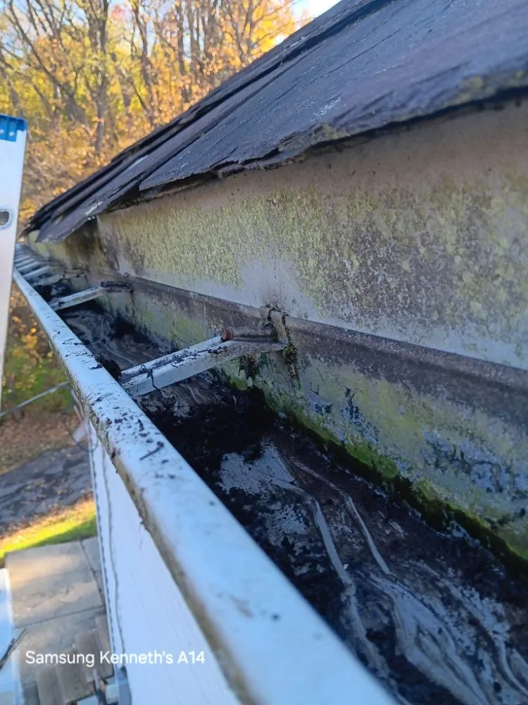 Custom lawn mowing service in sharon, PA by Handyman Joe Service Salvage and Antiques