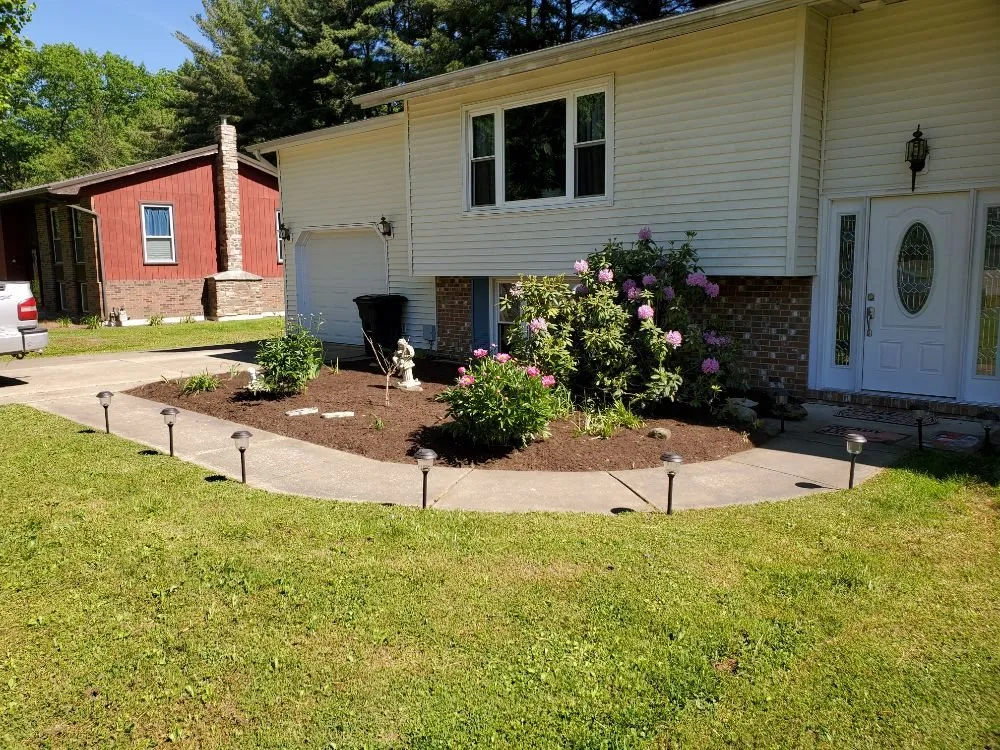 Professional garden landscaping experts serving sharon, PA - Handyman Joe Service Salvage and Antiques