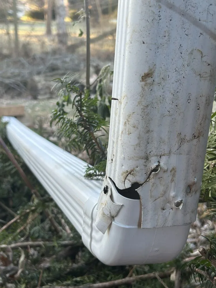 Custom lawn mowing service in Mequon, WI by Handyman Randy