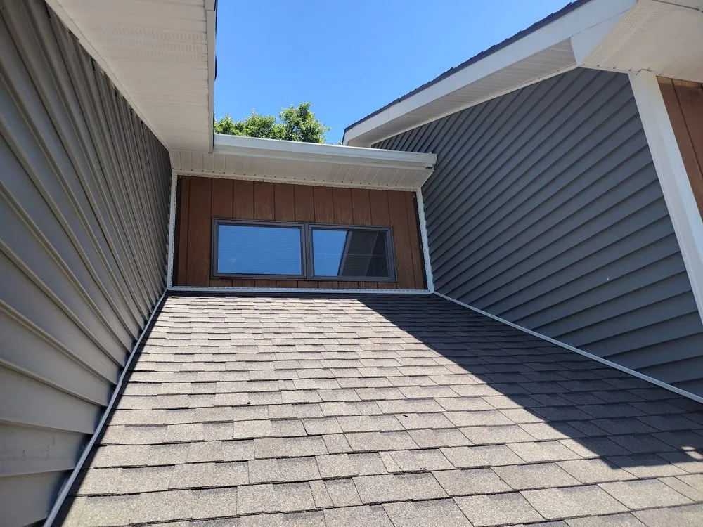 Trusted residential landscaping for year-round maintenance across Parkersburg, WV - Handyman that can