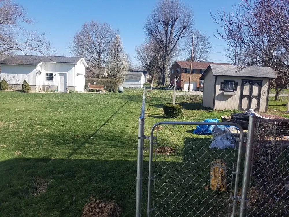 Top-rated yard maintenance in Parkersburg, WV - Handyman that can