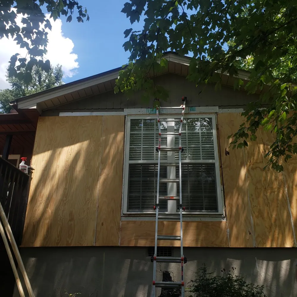 Top-rated lawn mowing service in Hartselle, AL by HandyMatt Service