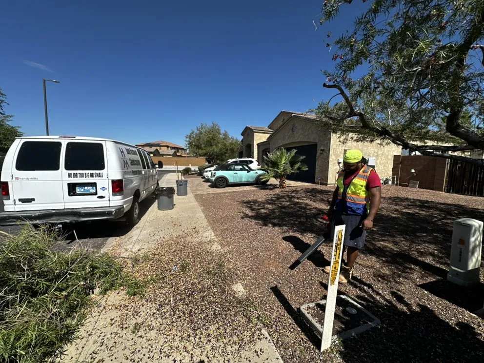 Reliable yard maintenance for residential properties in Goodyear, AZ by Handymilts