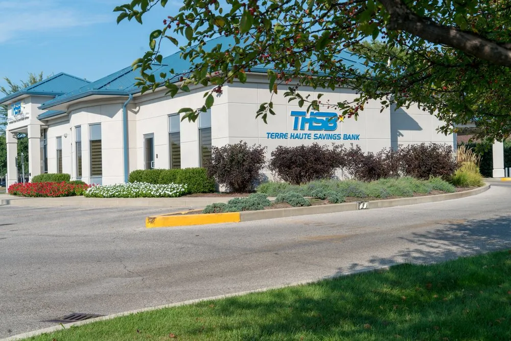 Reliable landscape design in Terre Haute, IN by Hank Metzger Landscaping