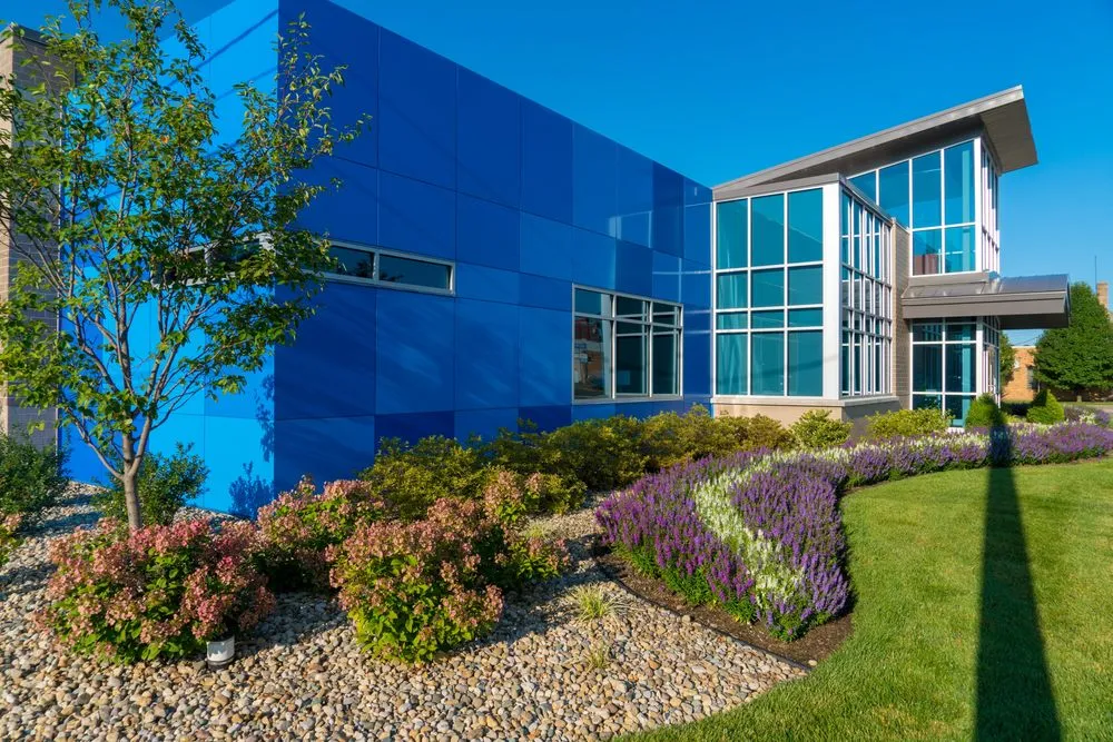 Professional yard cleanup service experts serving Terre Haute, IN - Hank Metzger Landscaping