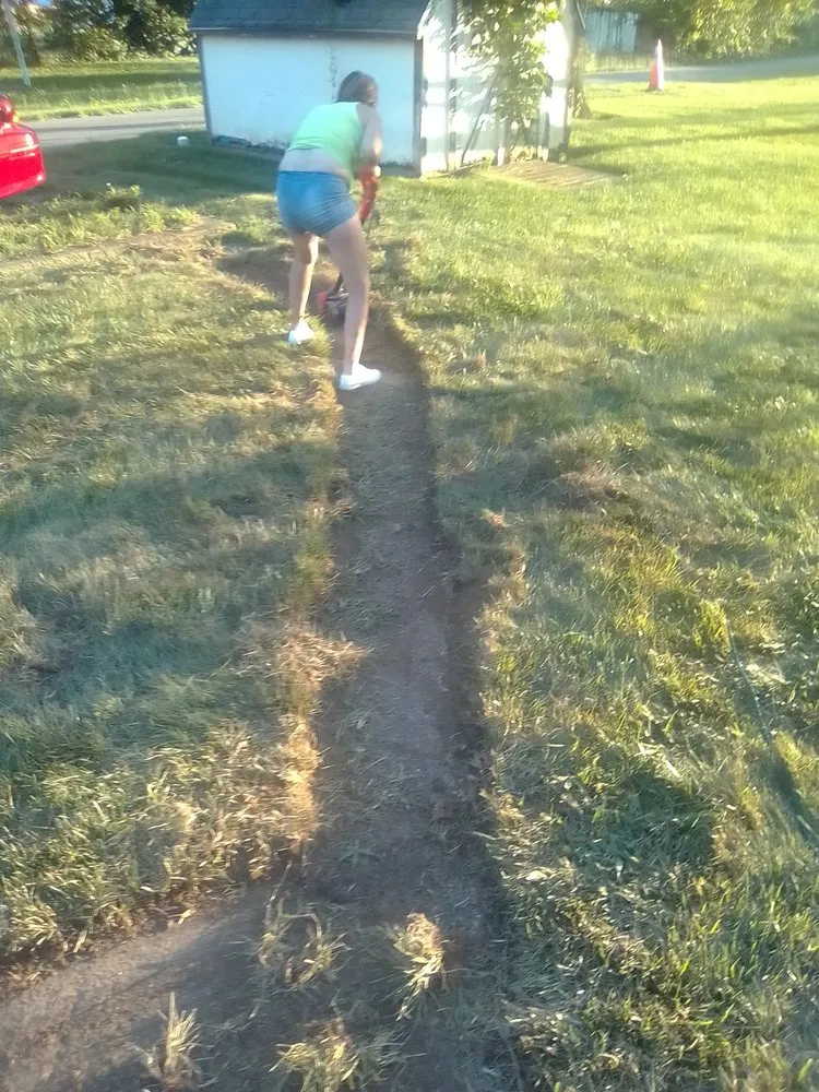 Top-rated landscaping services in Columbus, IN by Hankins Greenscapes