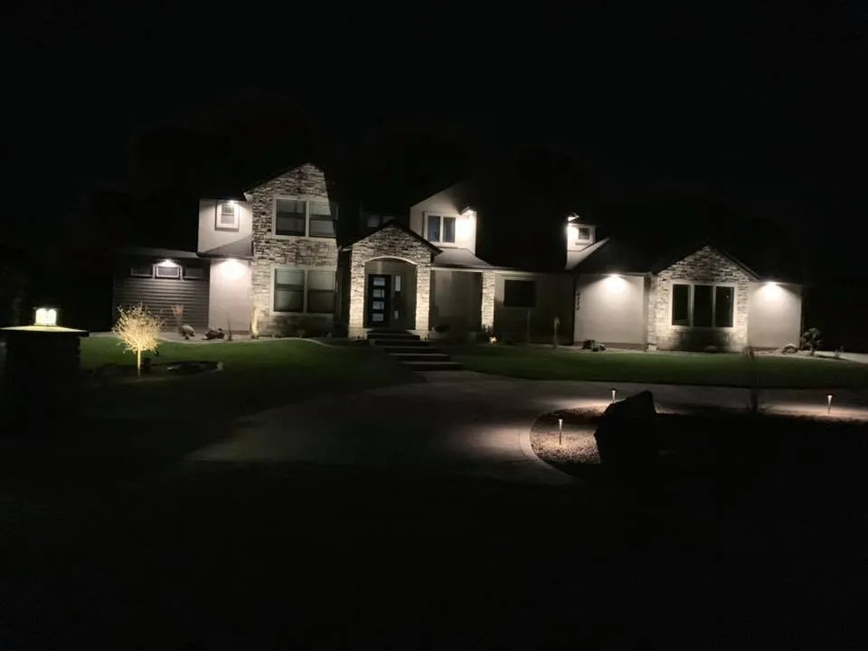 Reliable lawn care service experts serving Twin Falls, ID - Hanks Custom Lawn Care