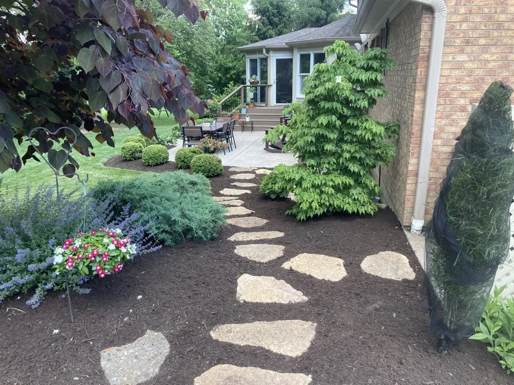 Affordable lawn mowing service experts serving Loveland, OH - Hanna Landscaping