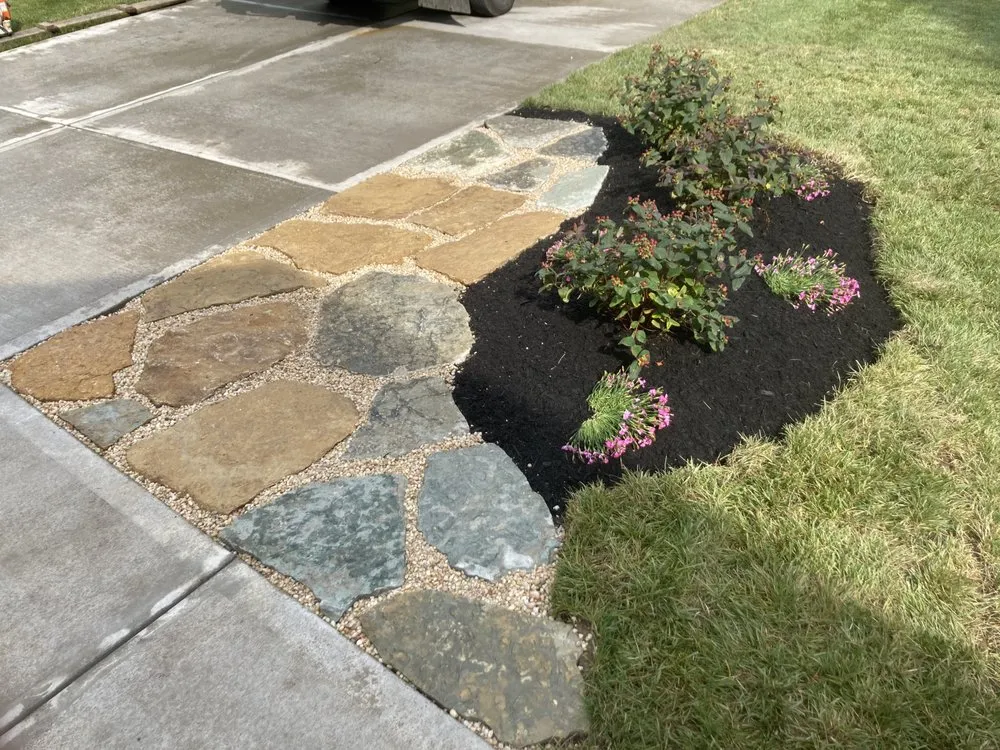 Expert outdoor landscaping in Loveland, OH - Hanna Landscaping