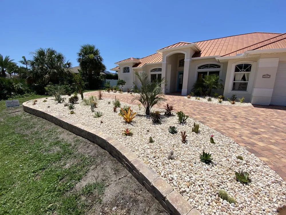 Trusted yard maintenance experts serving GRANT VLKRIA, FL - Hannah’s Garden