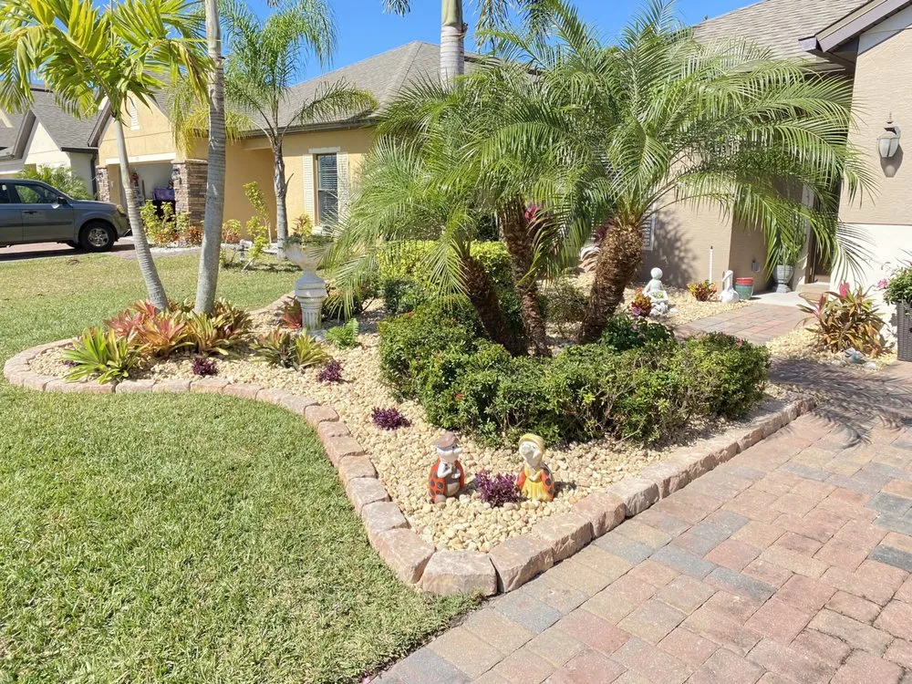 Expert landscape installation experts serving GRANT VLKRIA, FL - Hannah’s Garden