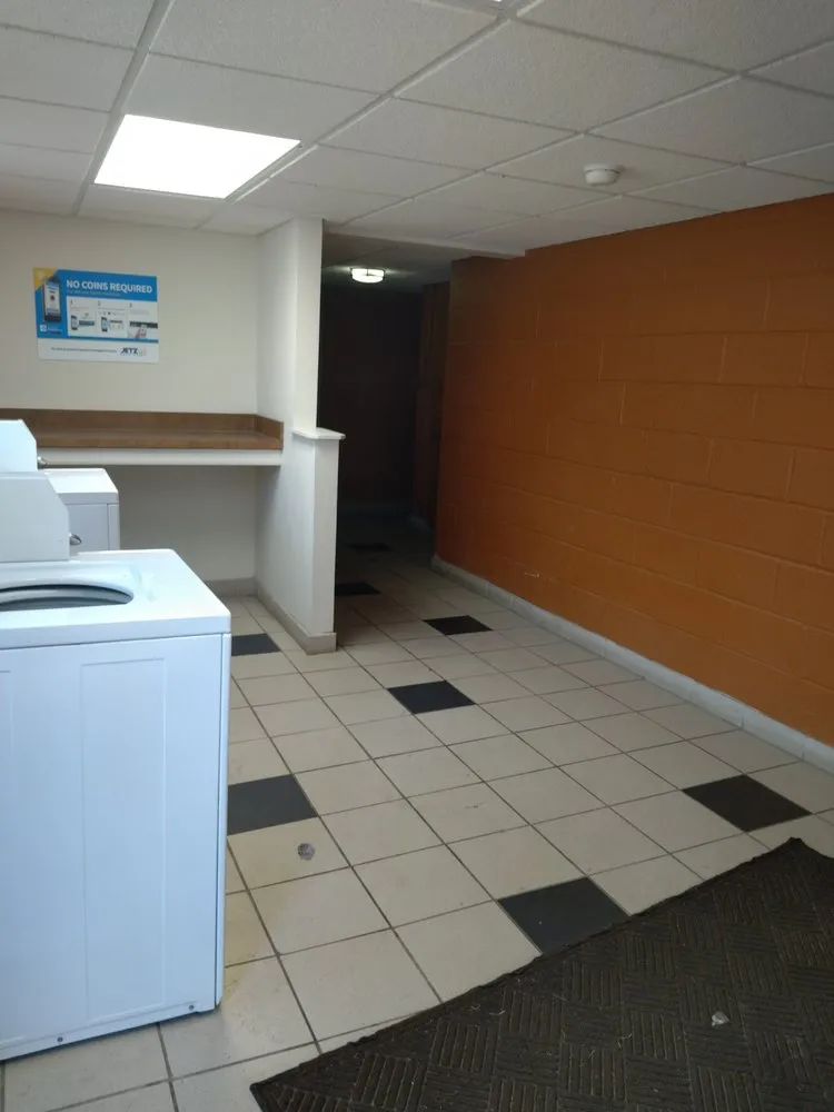 Affordable lawn mowing service for beautiful yards across Cleveland, OH - Hannah's Help Service