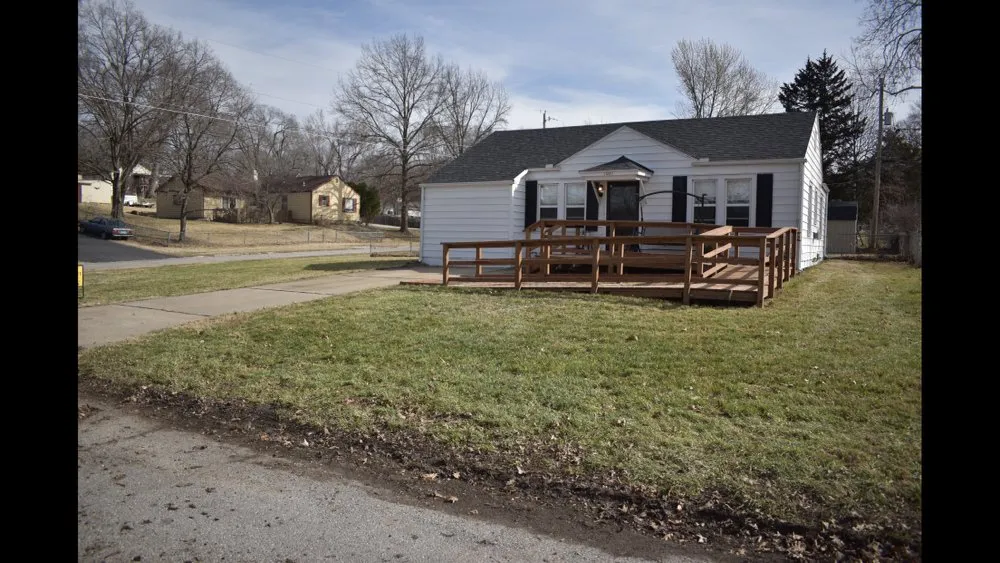 Professional landscape design in Kansas City, KS by Hanna’s Lawn Service