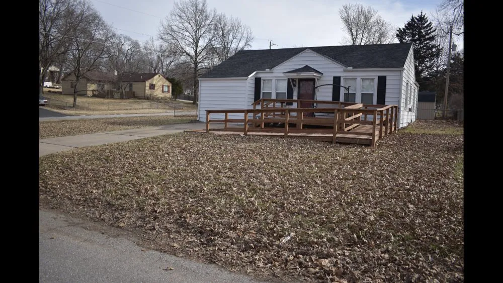 Trusted residential landscaping in Kansas City, KS by Hanna’s Lawn Service