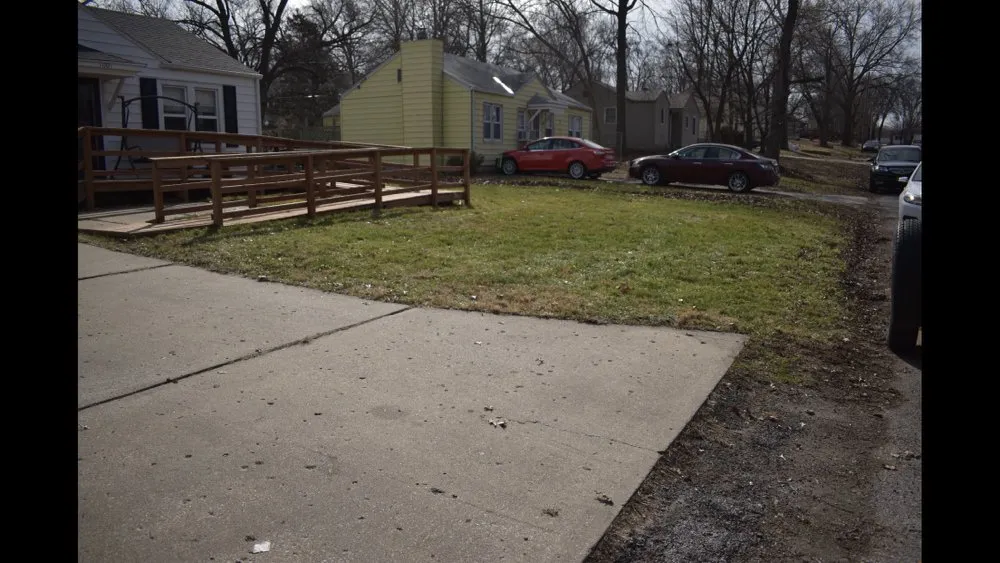 Professional garden landscaping in Kansas City, KS by Hanna’s Lawn Service