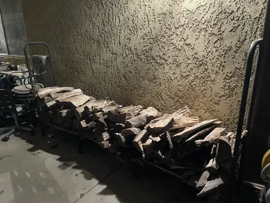 Hanna’s Nursery N Feed Logo