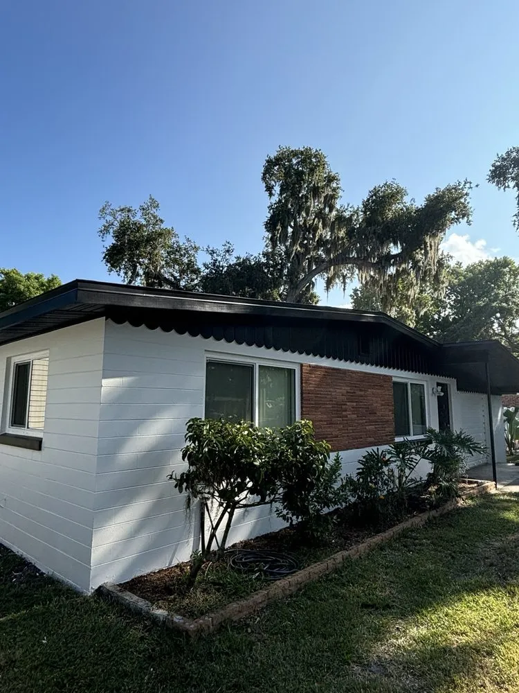 Top-rated lawn mowing service in New Smyrna Beach, FL - Hanna’s Painting