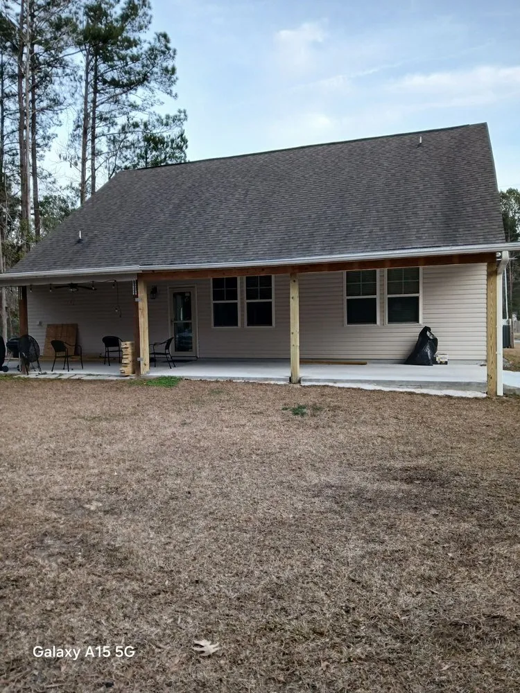 Professional garden landscaping for year-round maintenance across Charleston, SC - Hannum’s Home Improvement