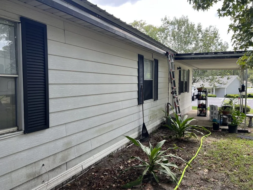 Top-rated lawn care service in Tallahassee, FL - Hanoi Does it All