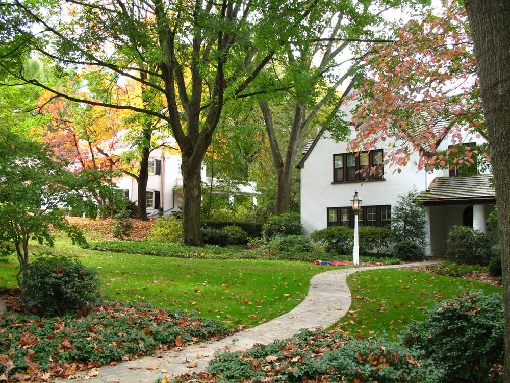 Top-rated yard maintenance for residential properties across Manheim, PA - Hanselman