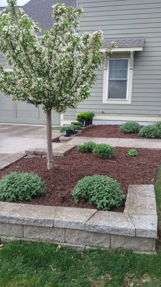 Professional landscaping services in Woodbury, MN by Hansen's Lawn Care