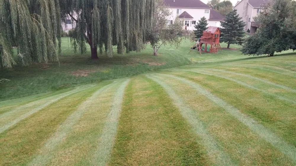 Top-rated outdoor landscaping with custom design in Woodbury, MN by Hansen's Lawn Care