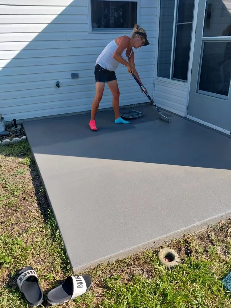 Professional yard cleanup service for year-round maintenance in Summerfield, FL by Hanson And Son