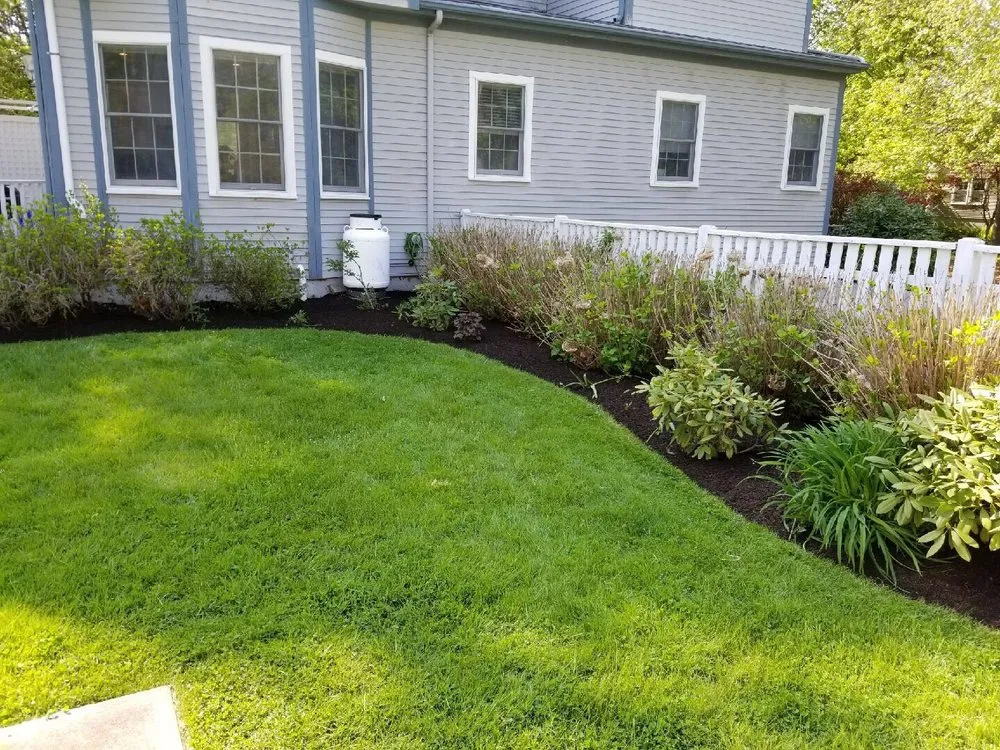 Expert yard maintenance experts serving Jamestown, RI - Hanson Lawn Care