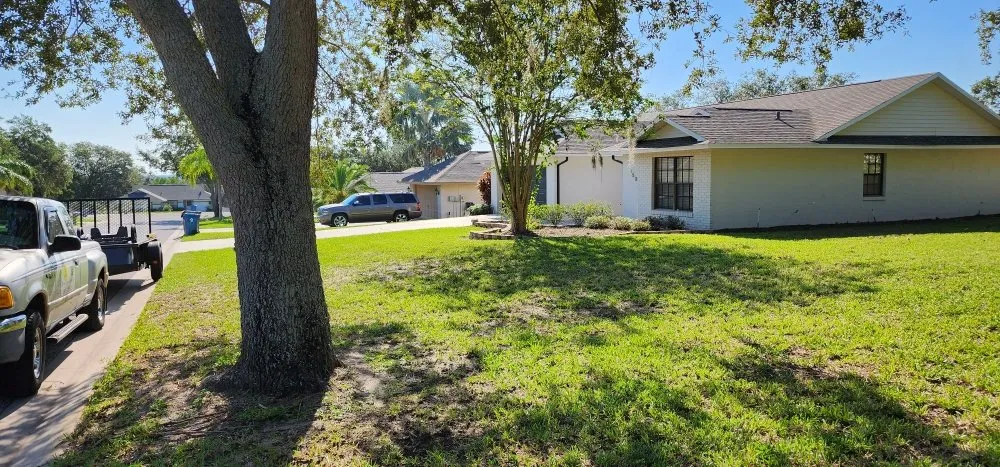 Custom landscape design experts serving Davenport, FL - Happy Bladez