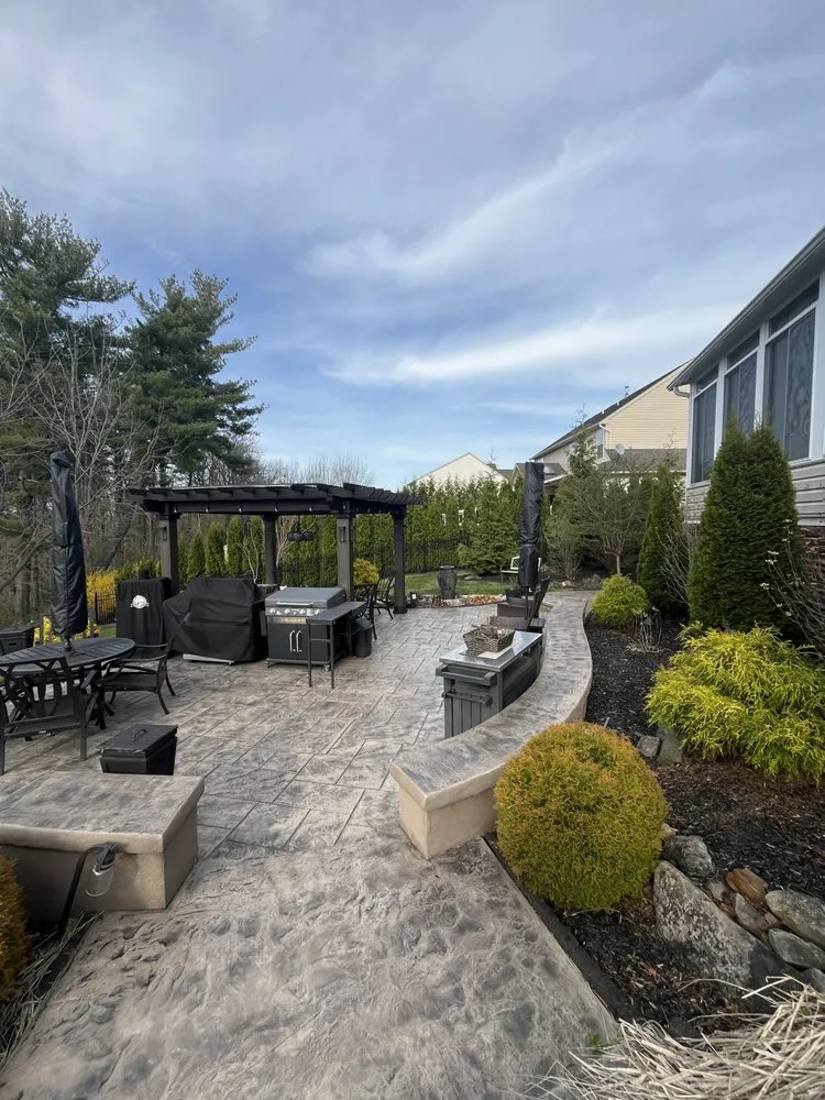 Professional outdoor landscaping experts serving Easton, PA - Happy Camper Landscaping