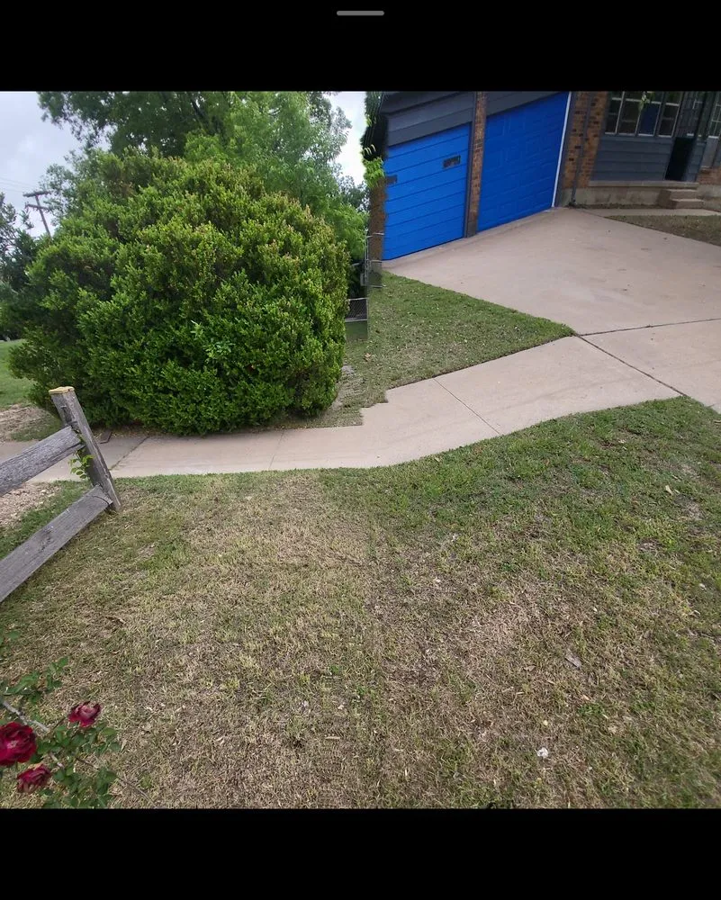 Professional garden landscaping in Killeen, TX by Happy Cuts Lawn Care