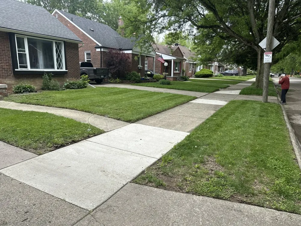 Top-rated yard maintenance experts serving Detroit, MI - Happy Cuts Lawncare