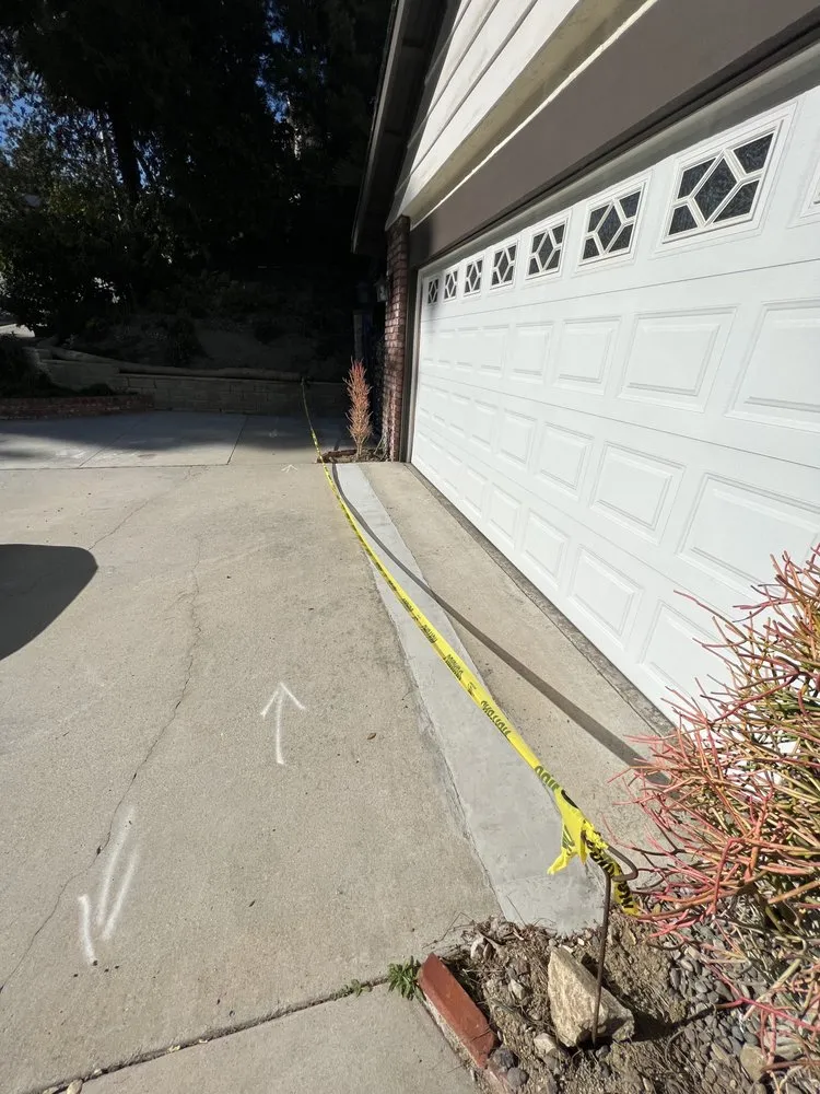 Local yard cleanup service for homes across pasadena, CA - Happy Days Landscaping