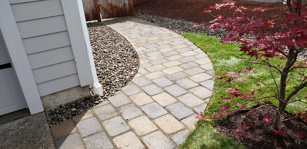 Top-rated yard maintenance for year-round maintenance in Enumclaw, WA by Happy Garden Landscaping Service