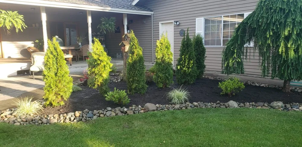 Reliable landscaping services in Enumclaw, WA by Happy Garden Landscaping Service