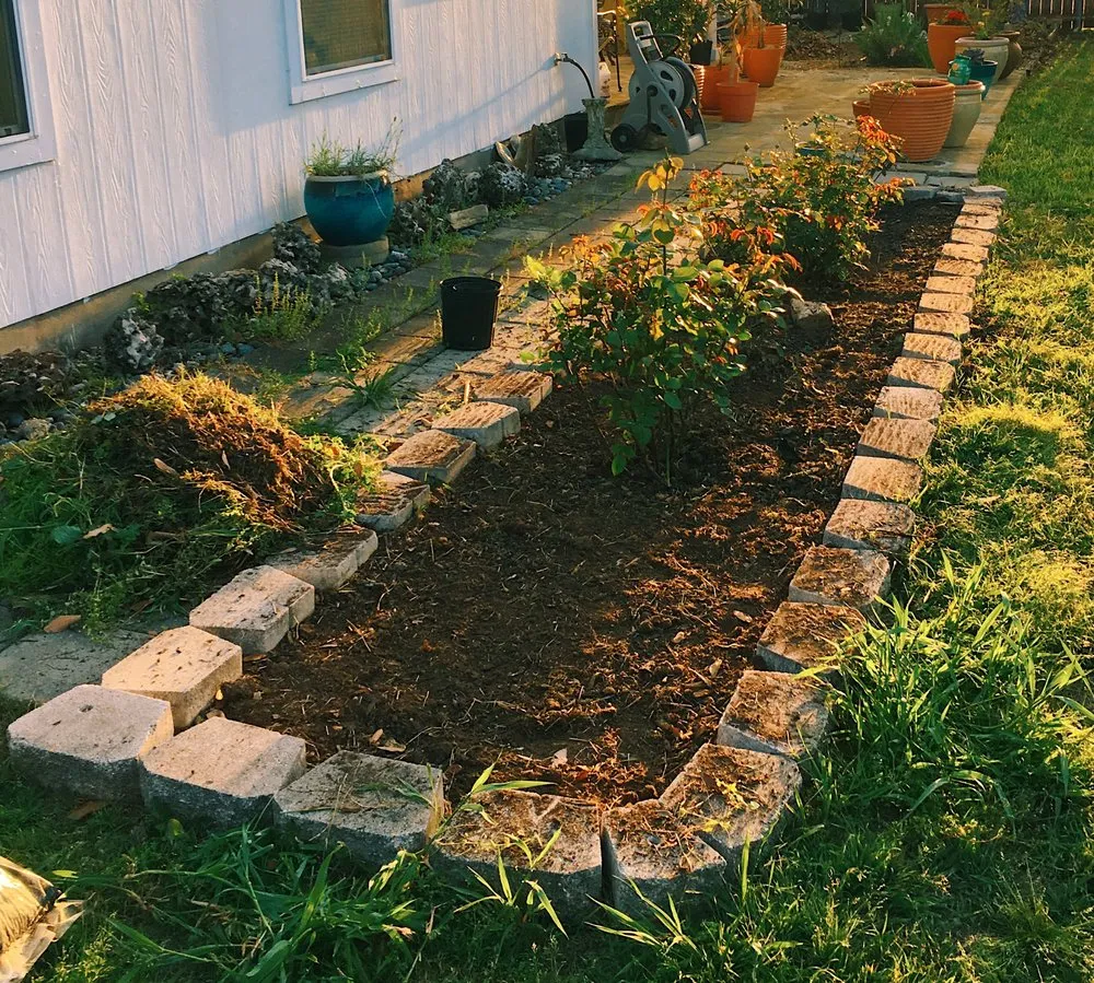 Custom landscaping services experts serving Bastrop, TX - Happy Grass Lawn Service