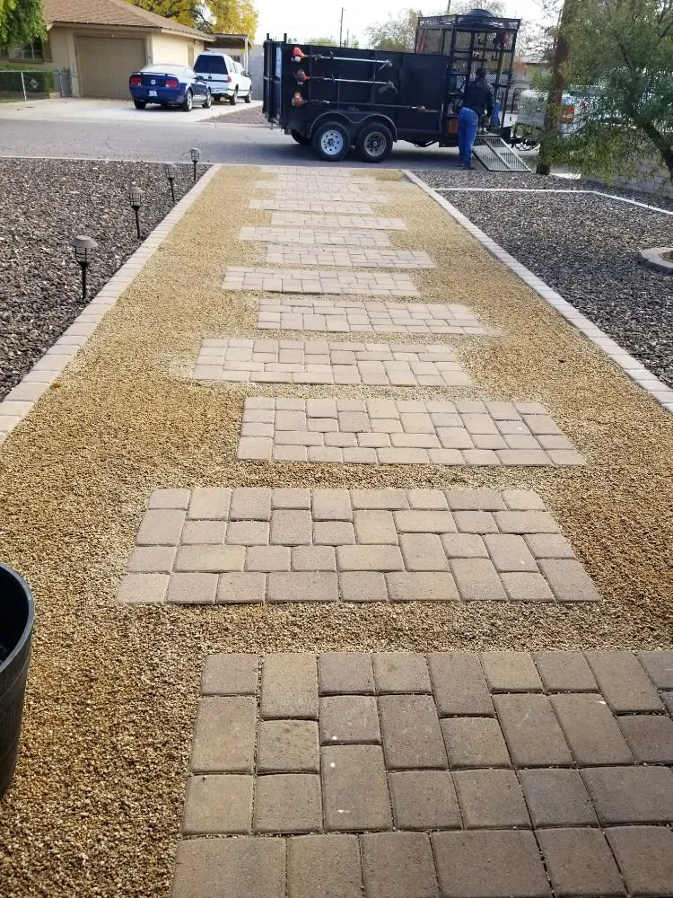 Local yard cleanup service in Phoenix, AZ by Happy Grounds