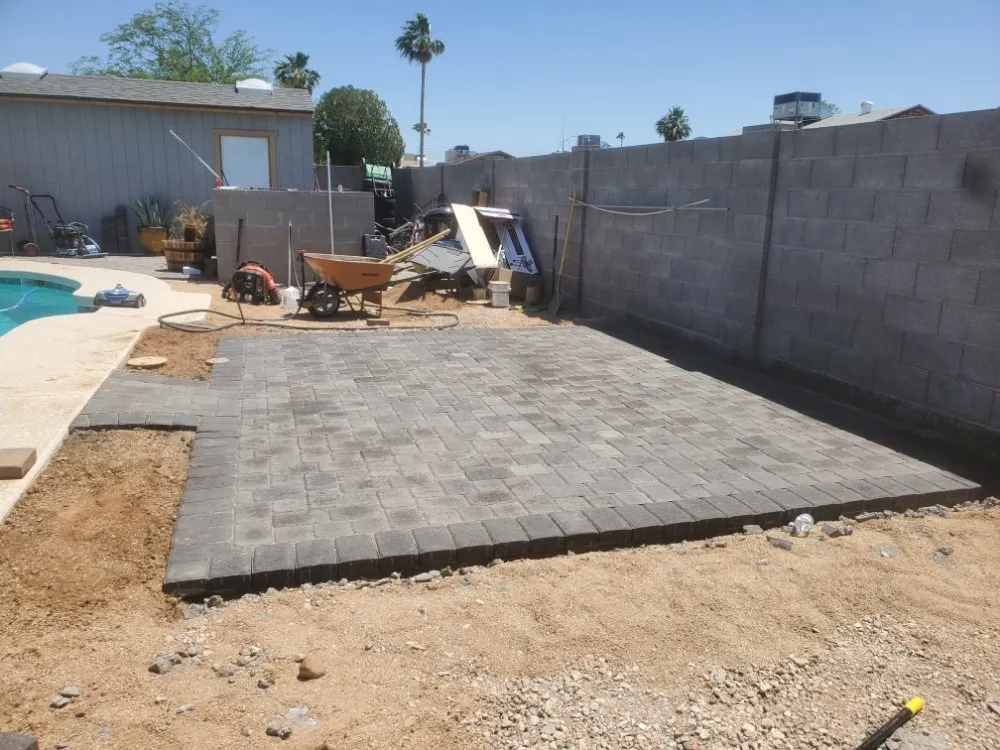 Top-rated yard cleanup service in Phoenix, AZ - Happy Grounds