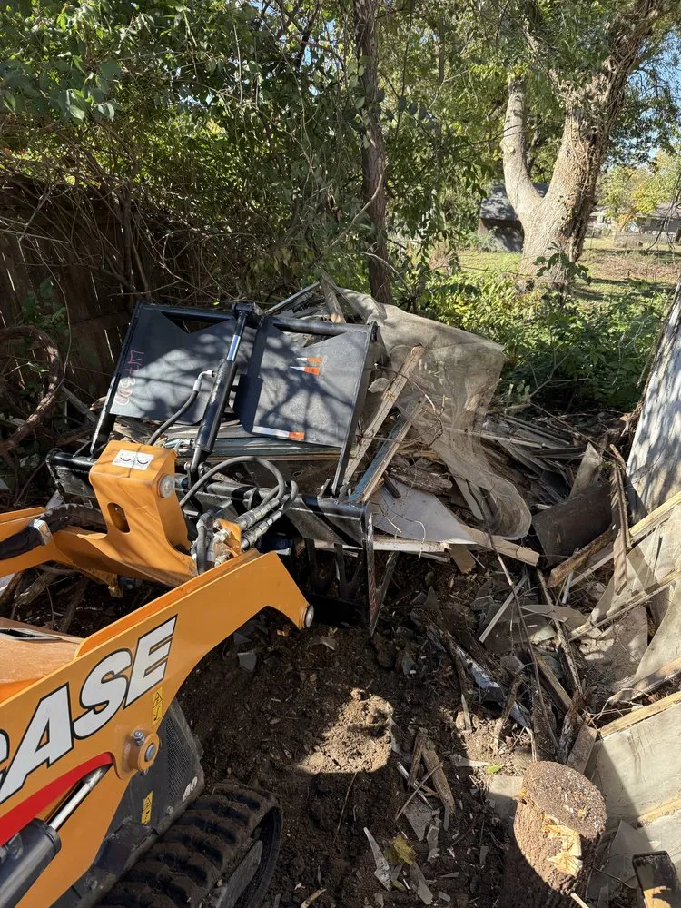 Reliable lawn care service near you across Shawnee, KS - Happy Helpers