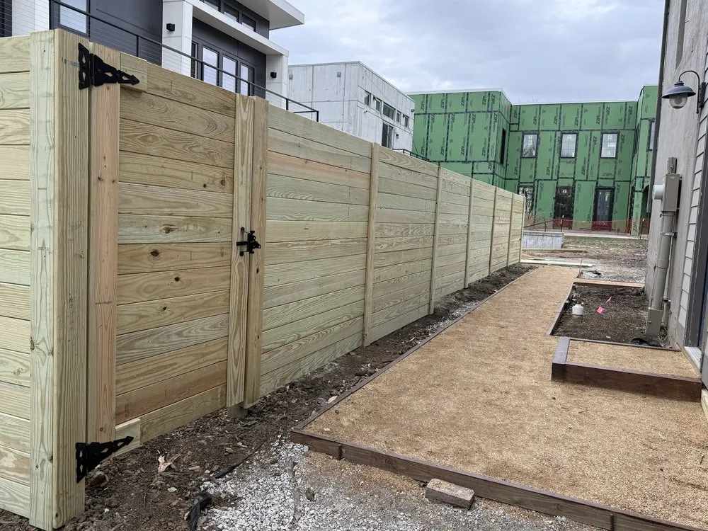 Top-rated yard maintenance in Shawnee, KS by Happy Helpers