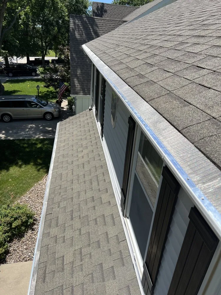 Custom landscape installation experts serving Shawnee, KS - Happy Helpers