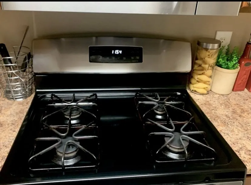 Reliable lawn mowing service experts serving Atlanta, GA - Happy Homes Cleaning