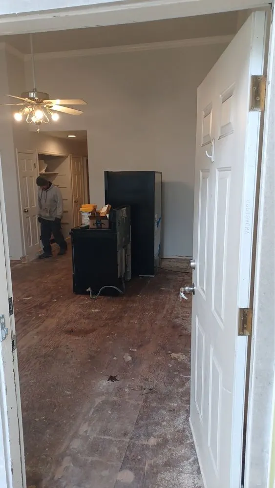 Custom lawn mowing service in Burien, WA by Happy Landscaping