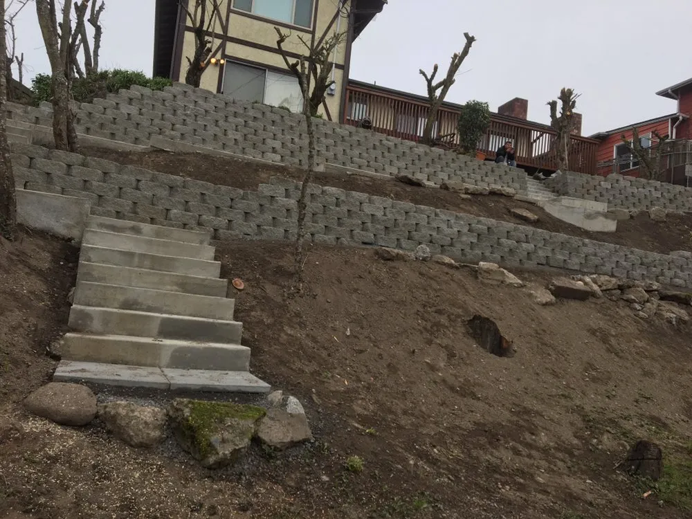 Reliable yard maintenance in Burien, WA by Happy Landscaping