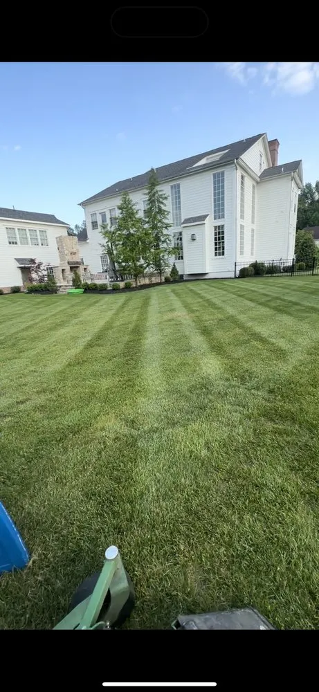 Custom lawn mowing service in Vineland, NJ - Happy Lawn Care