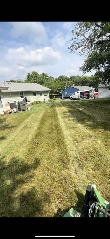 Custom lawn care service experts serving Vineland, NJ - Happy Lawn Care