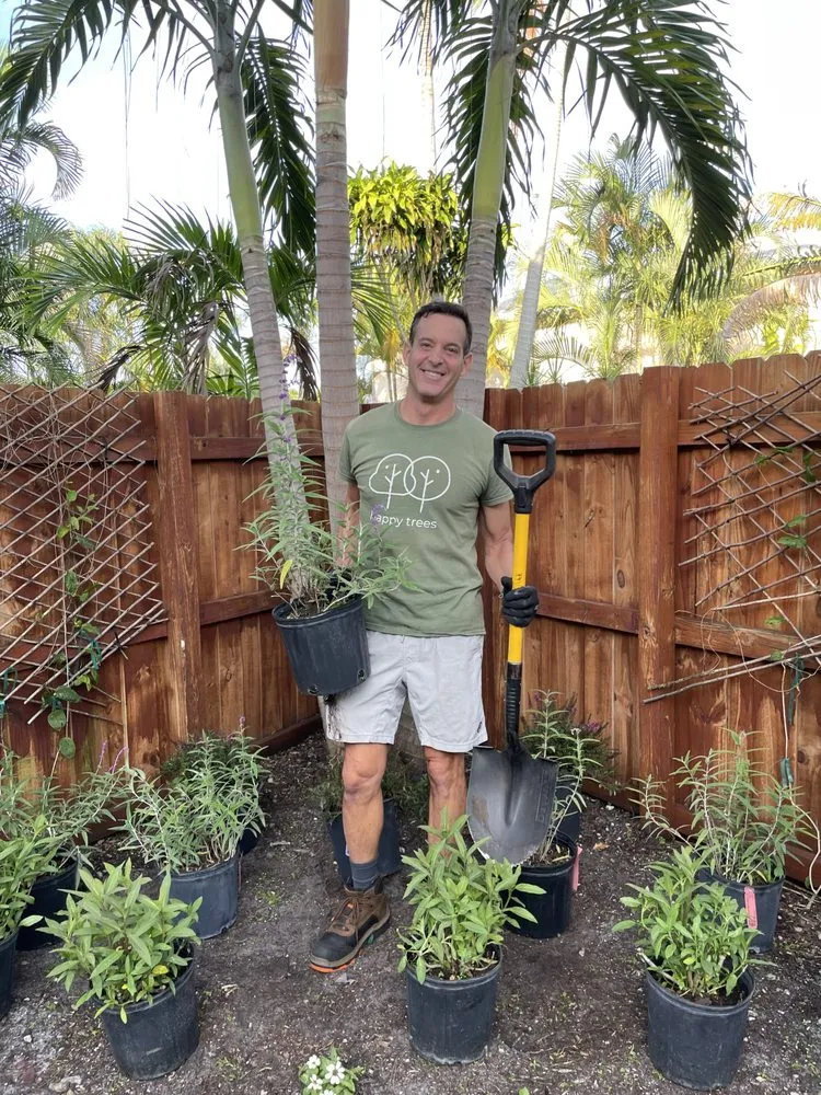 Trusted lawn mowing service experts serving Fort Lauderdale, FL - Happy Trees